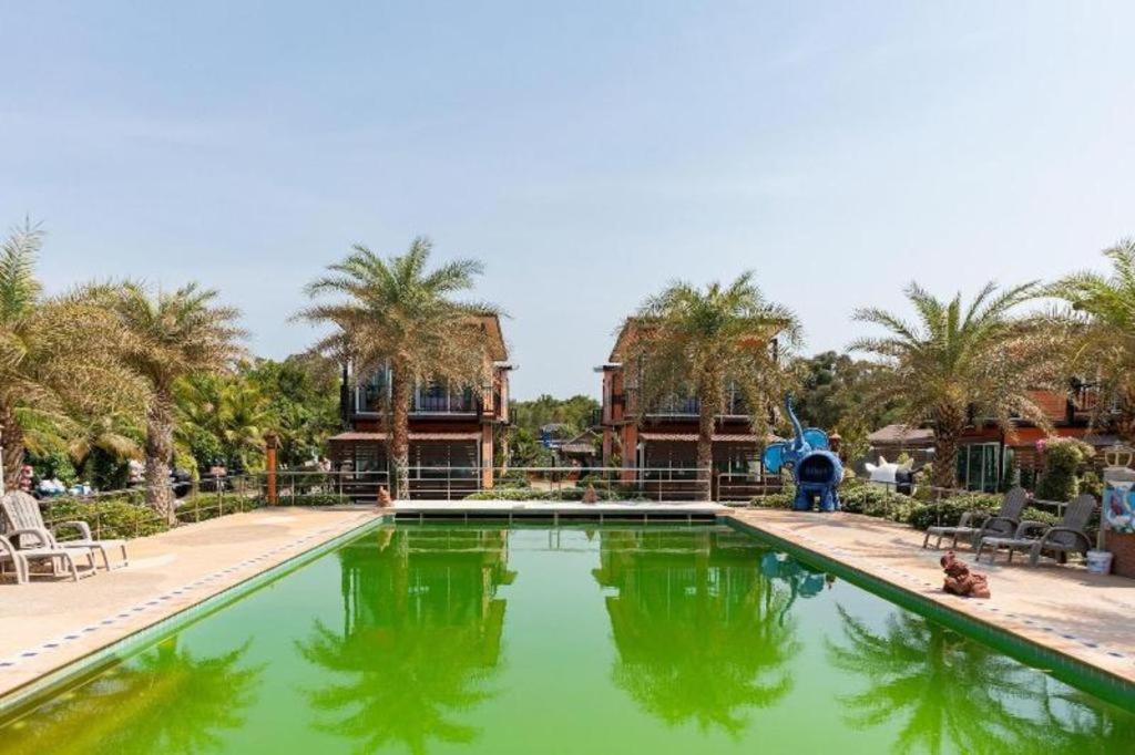 Oyo 755 Rattana Resort Ko Lanta Екстериор снимка