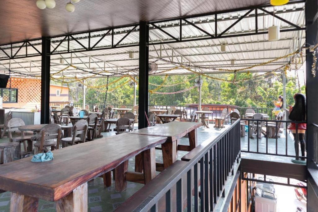 Oyo 755 Rattana Resort Ko Lanta Екстериор снимка